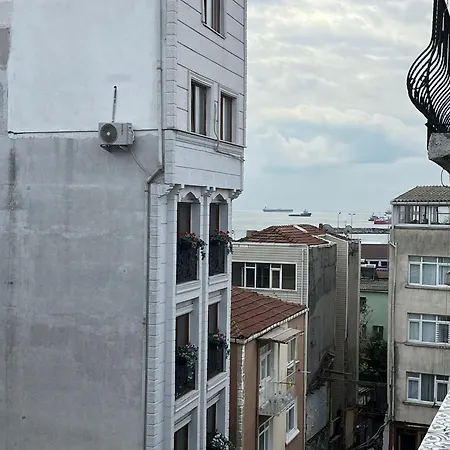 Kaya Istambul